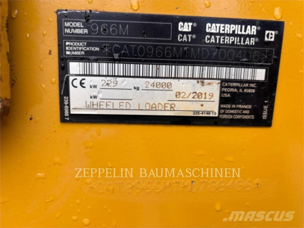 CAT 966M Gumikerekes homlokrakodók