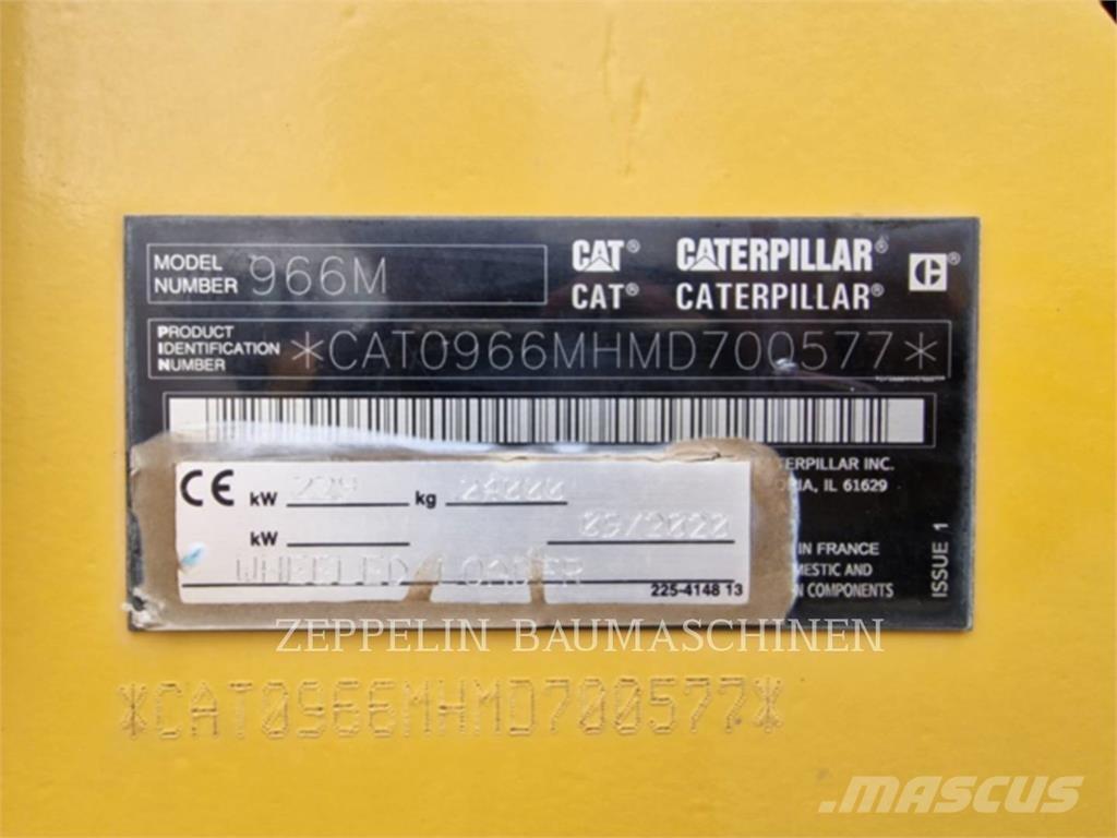 CAT 966M Gumikerekes homlokrakodók