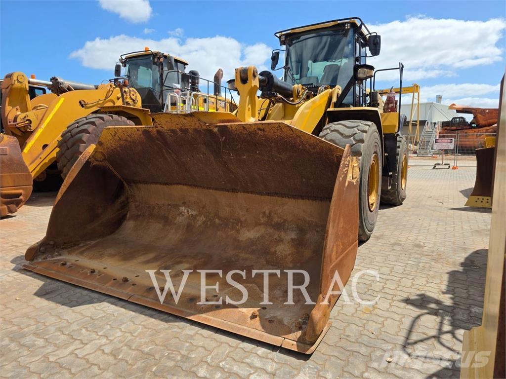 CAT 966M Gumikerekes homlokrakodók