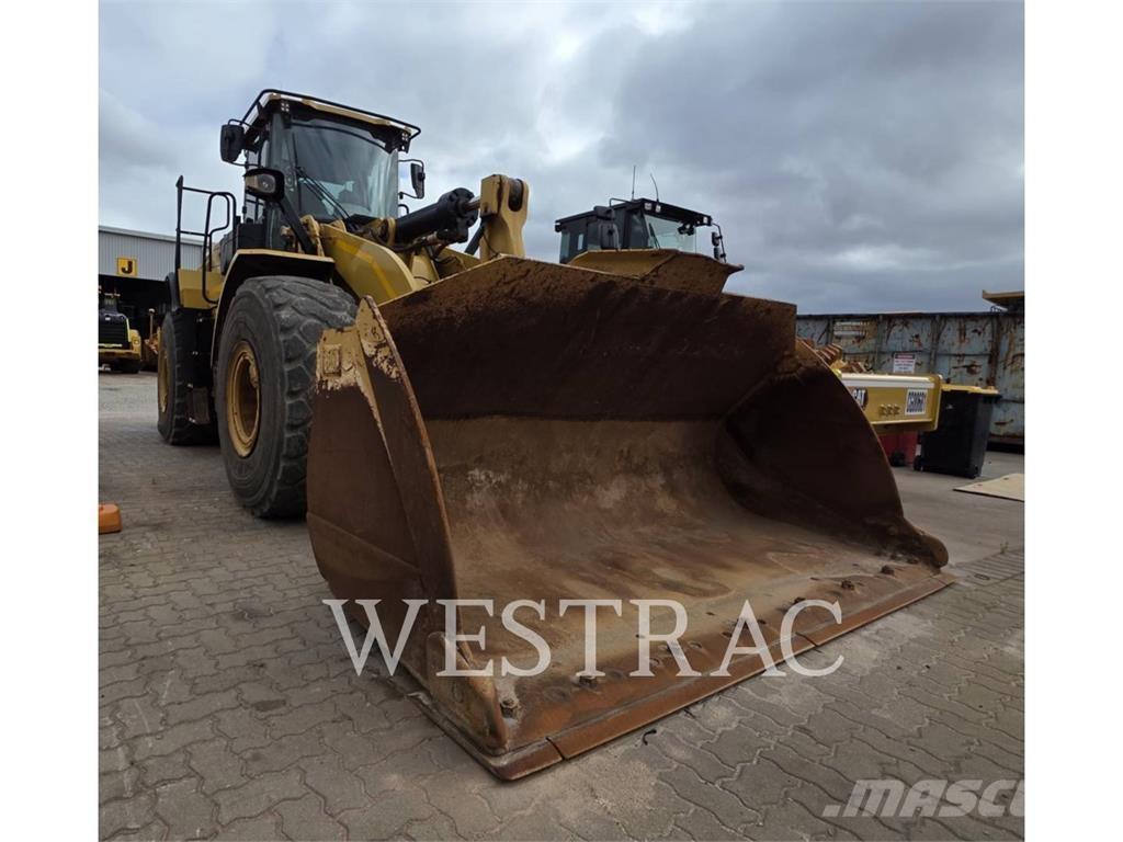CAT 966M Gumikerekes homlokrakodók