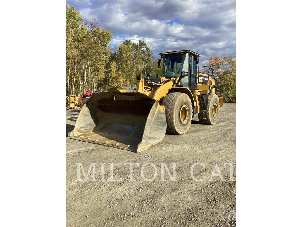 CAT 966M Gumikerekes homlokrakodók