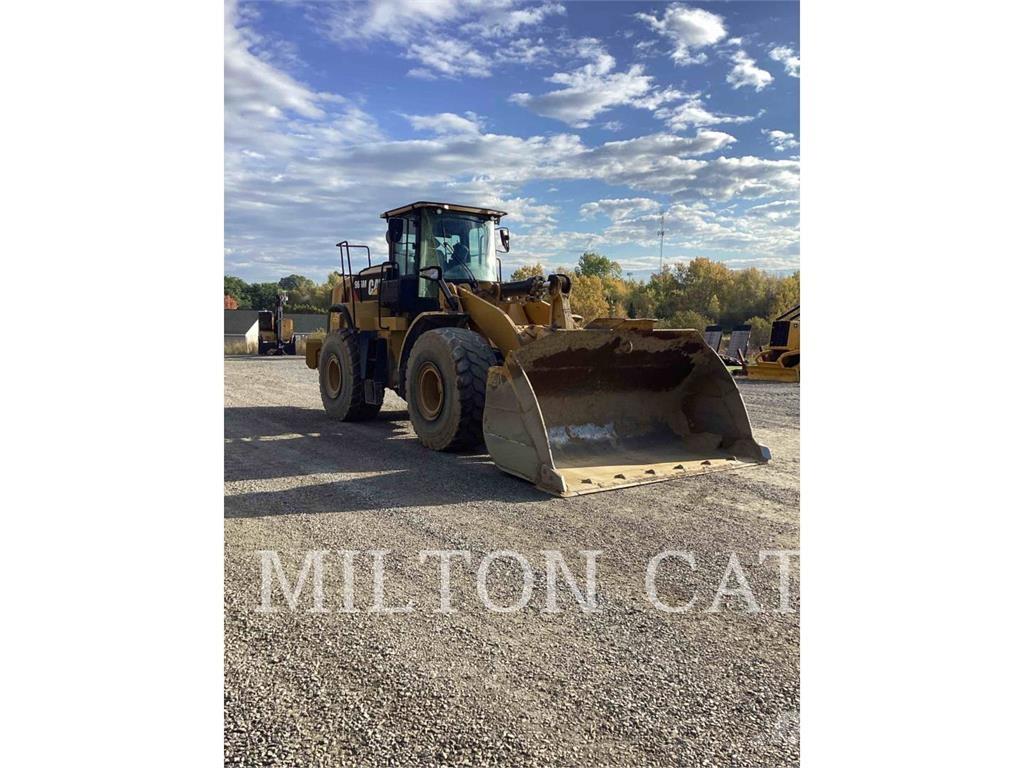 CAT 966M Gumikerekes homlokrakodók