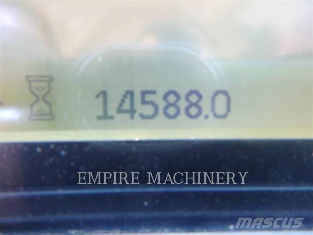 CAT 966M Gumikerekes homlokrakodók