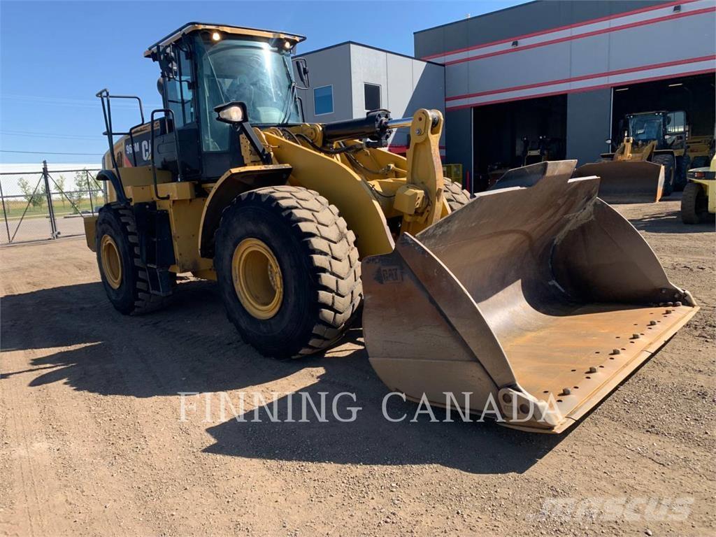 CAT 966M Gumikerekes homlokrakodók