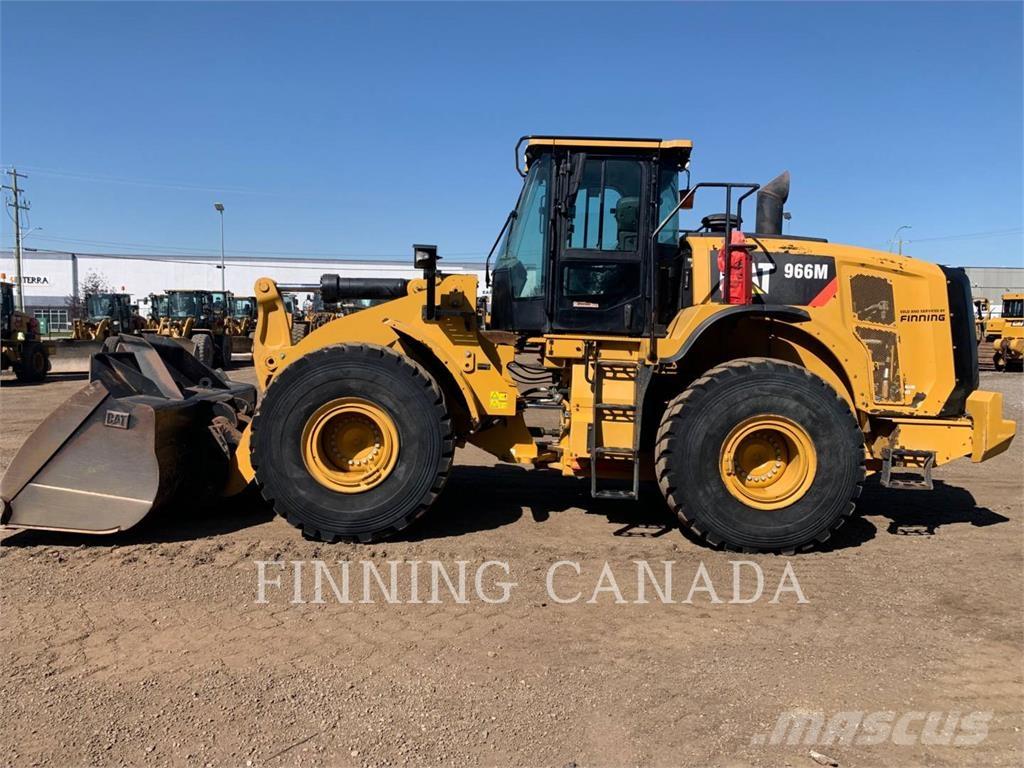 CAT 966M Gumikerekes homlokrakodók