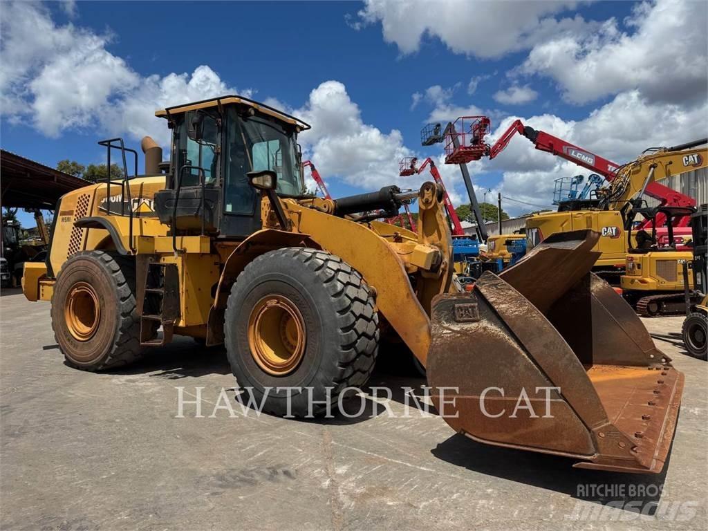 CAT 966M Gumikerekes homlokrakodók