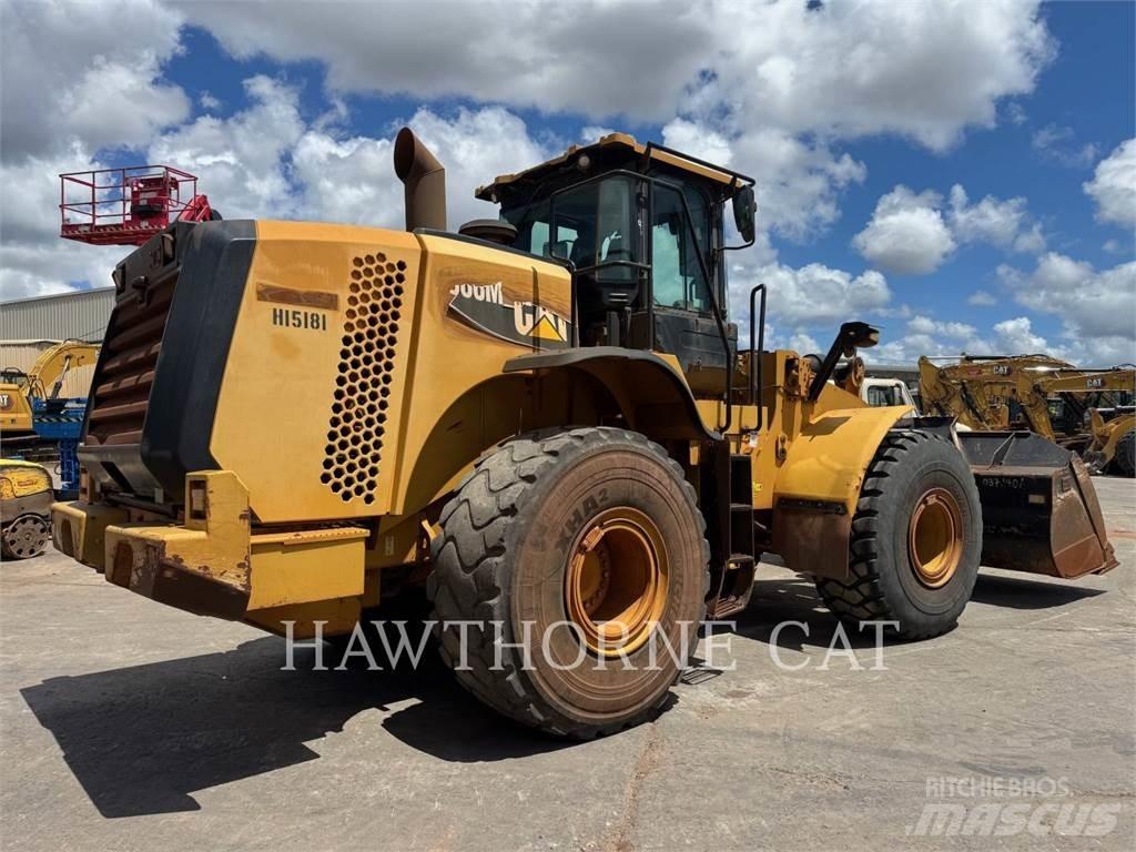 CAT 966M Gumikerekes homlokrakodók
