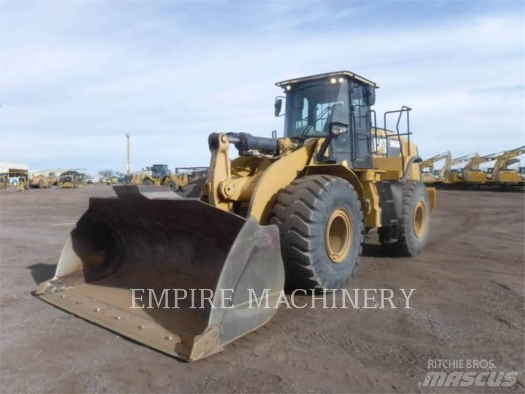 CAT 966M FC Gumikerekes homlokrakodók