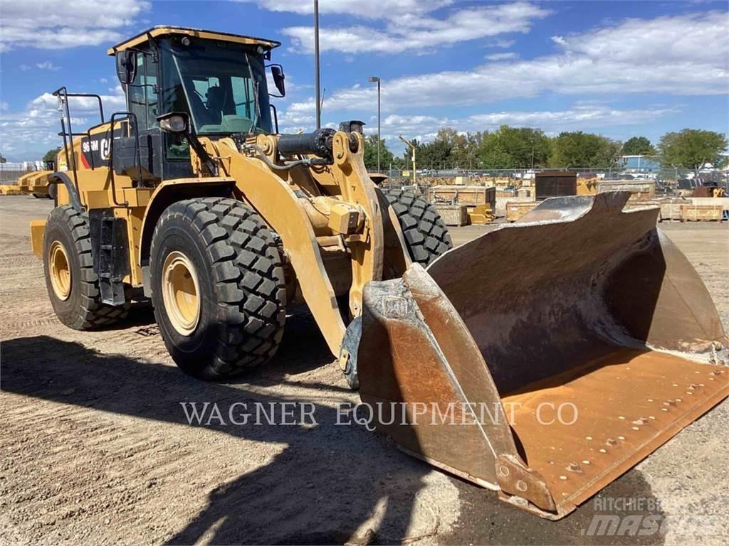 CAT 966M FC Gumikerekes homlokrakodók