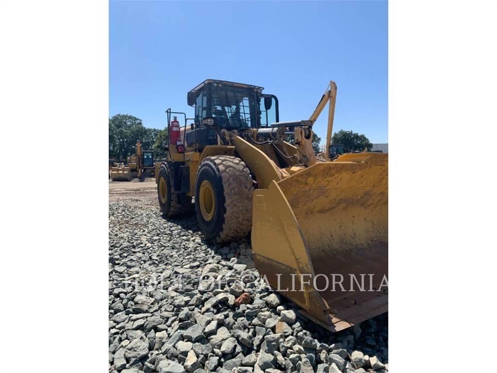 CAT 966M HL Gumikerekes homlokrakodók