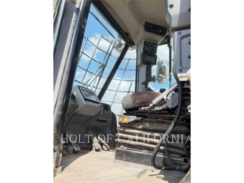 CAT 966M HL Gumikerekes homlokrakodók