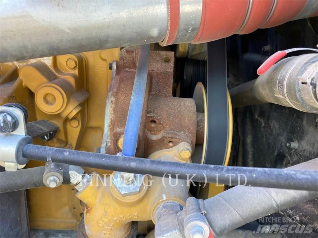 CAT 966M HL Gumikerekes homlokrakodók