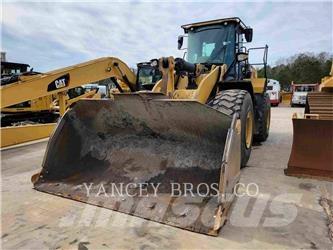 CAT 966M XE Gumikerekes homlokrakodók
