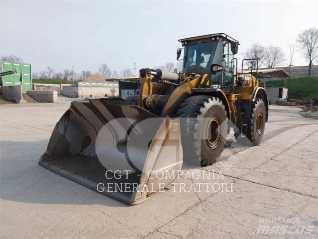 CAT 966M XE Gumikerekes homlokrakodók