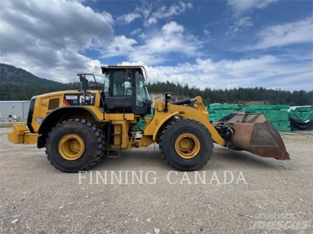 CAT 966M XE Gumikerekes homlokrakodók