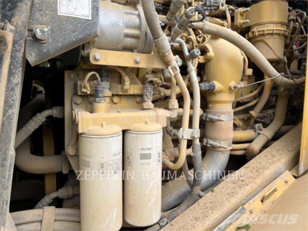 CAT 966MXE Gumikerekes homlokrakodók
