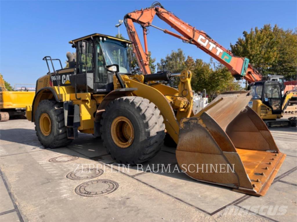 CAT 966MXE Gumikerekes homlokrakodók