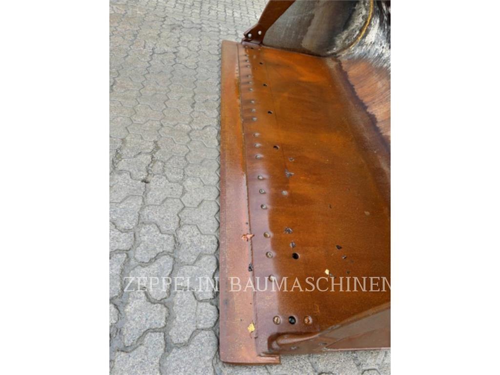 CAT 966MXE Gumikerekes homlokrakodók