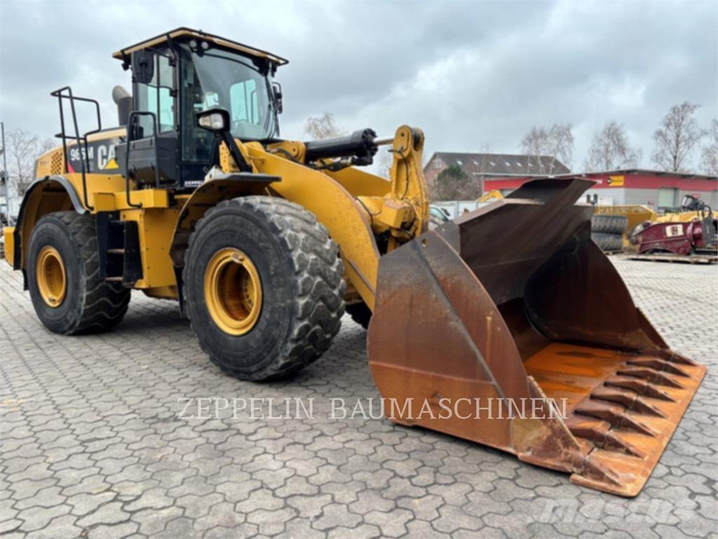 CAT 966MXE Gumikerekes homlokrakodók