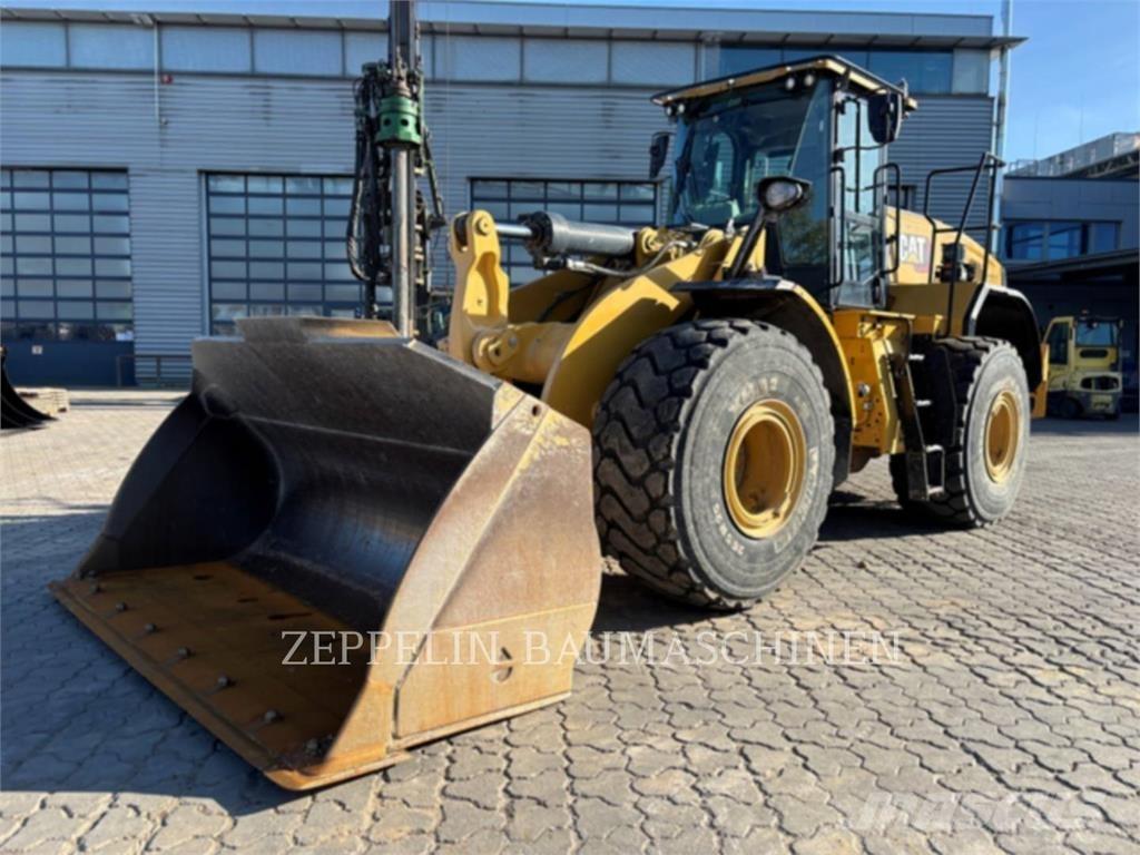 CAT 966XE Gumikerekes homlokrakodók
