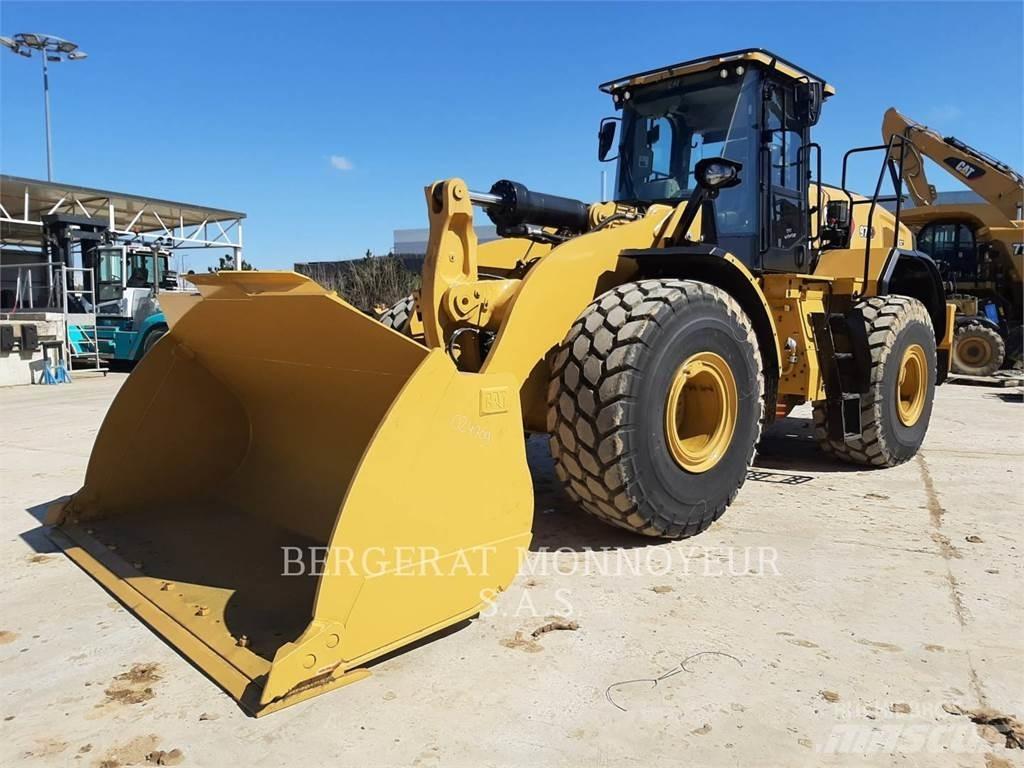 CAT 972 Gumikerekes homlokrakodók