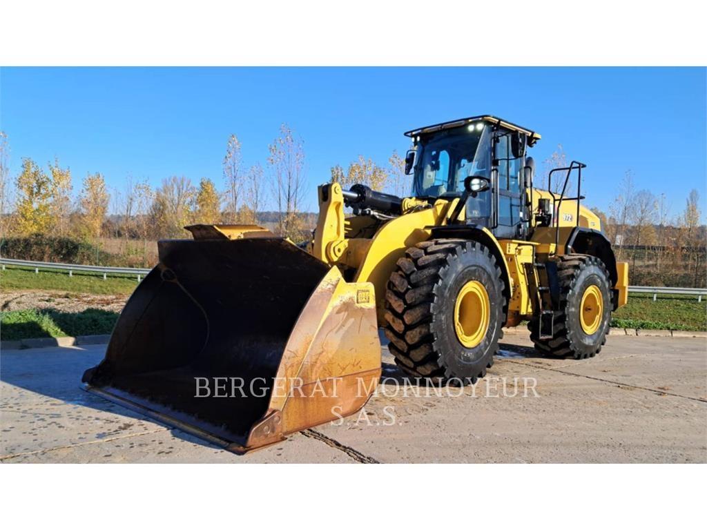 CAT 972 Gumikerekes homlokrakodók