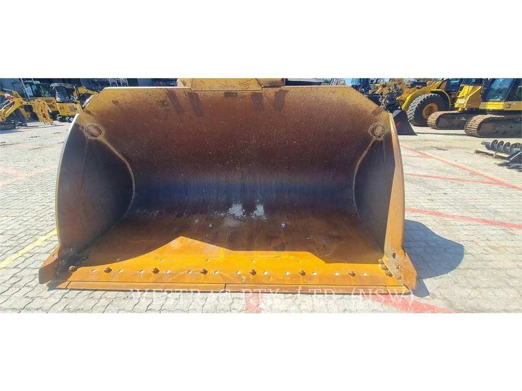 CAT 972-14 Gumikerekes homlokrakodók