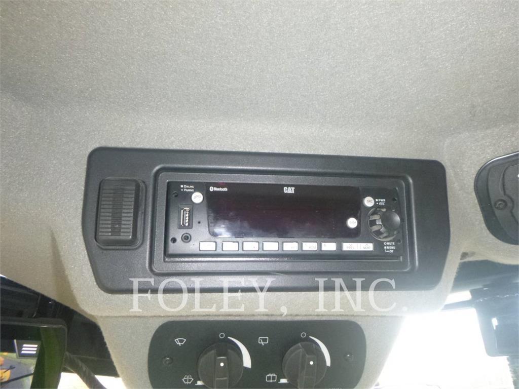 CAT 972-14XE Gumikerekes homlokrakodók