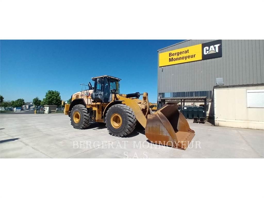 CAT 972 XE Gumikerekes homlokrakodók