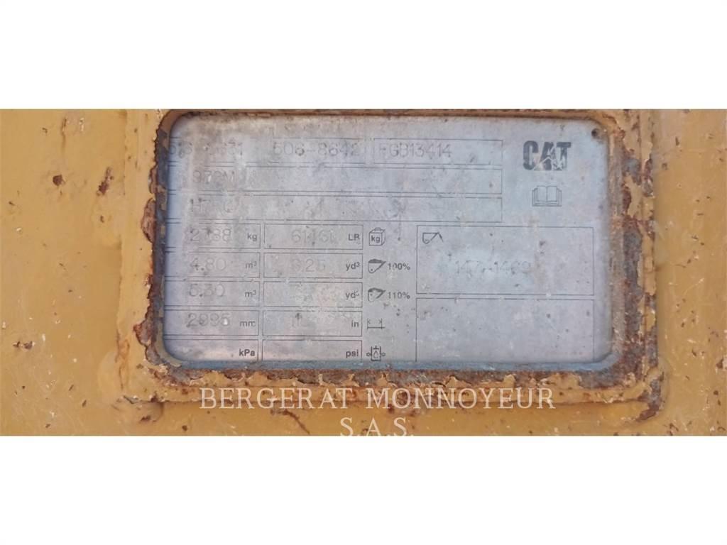 CAT 972 XE Gumikerekes homlokrakodók