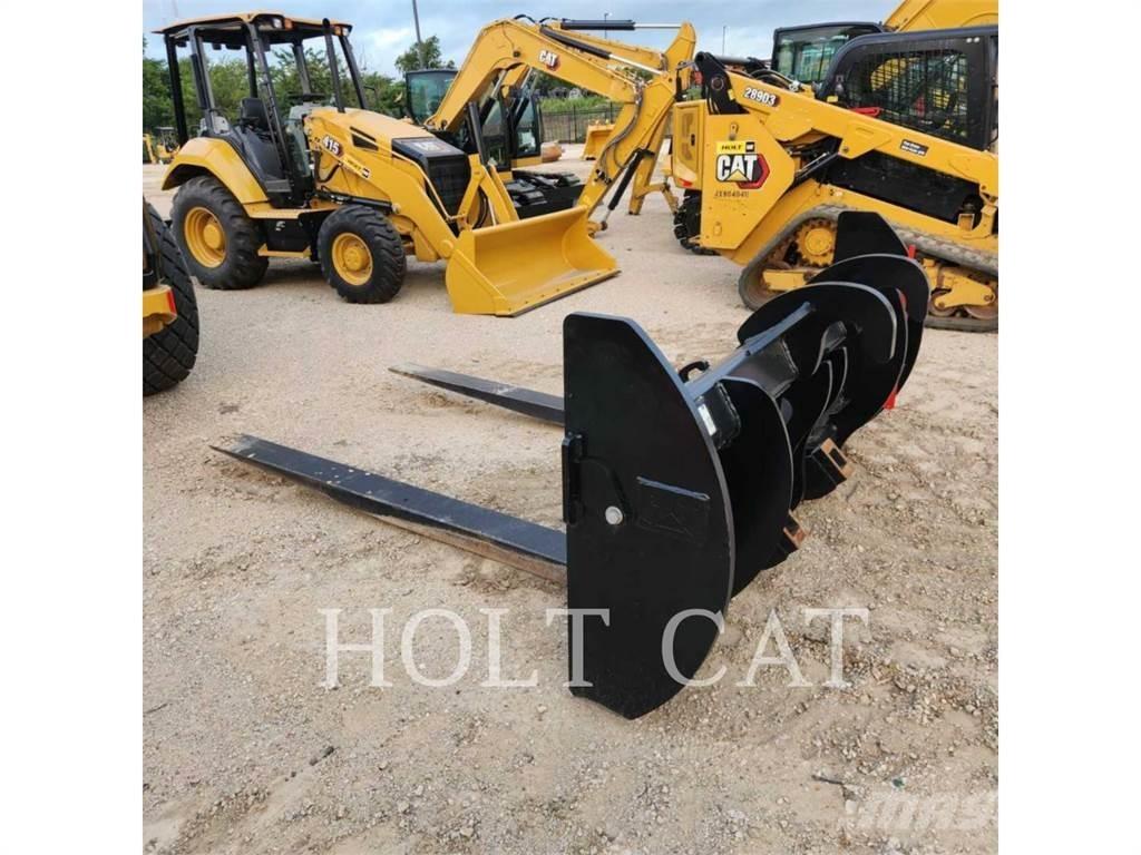CAT 972 XE Gumikerekes homlokrakodók