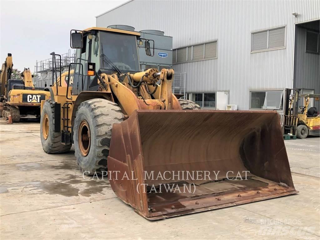 CAT 972H Gumikerekes homlokrakodók