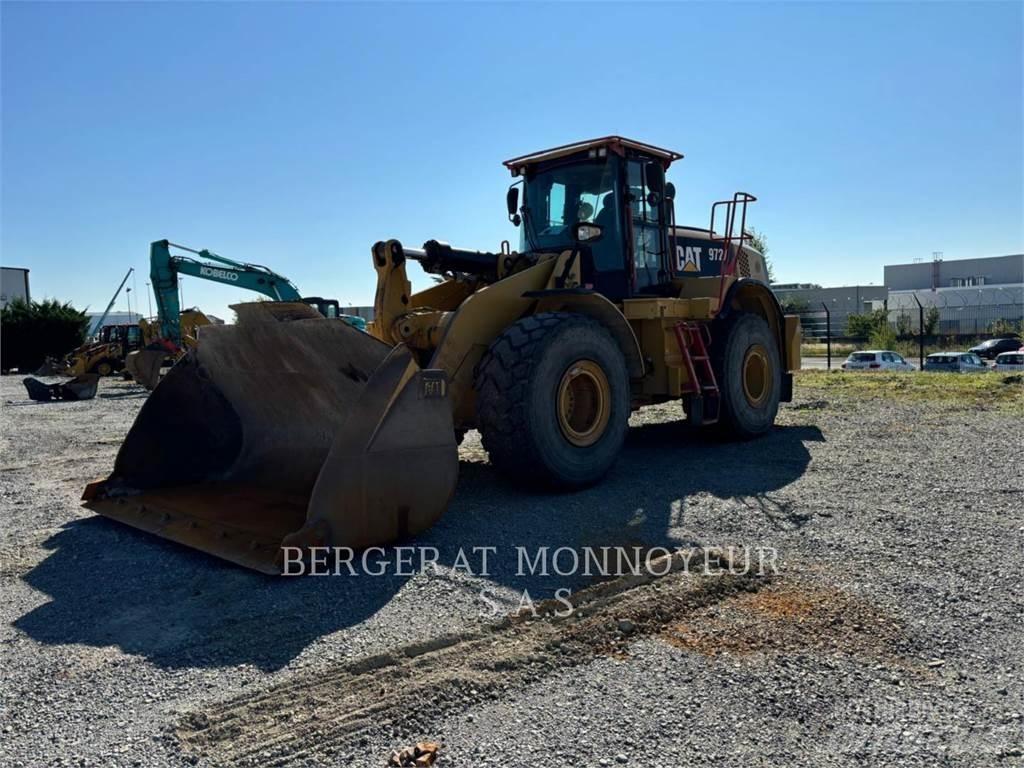 CAT 972K Gumikerekes homlokrakodók
