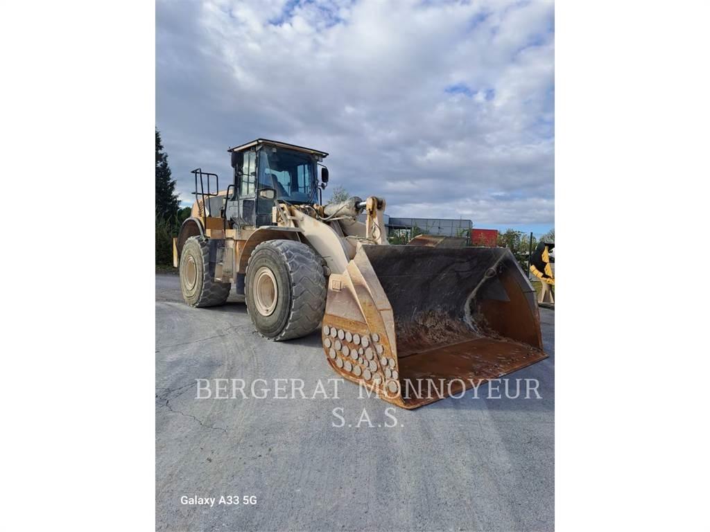 CAT 972K Gumikerekes homlokrakodók