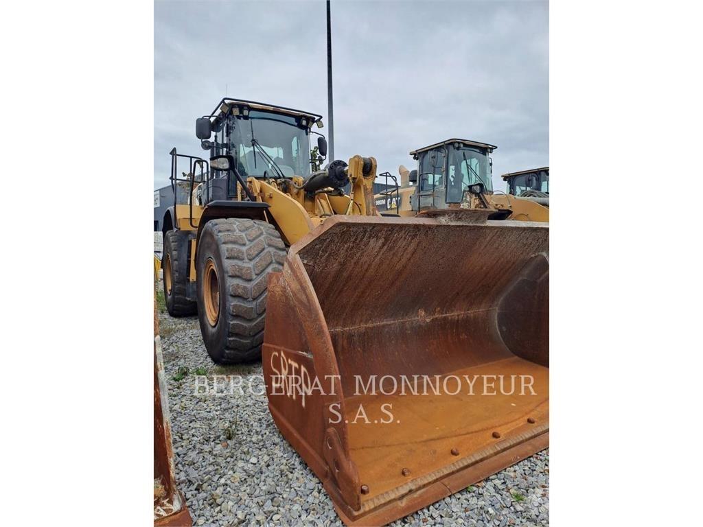 CAT 972K Gumikerekes homlokrakodók