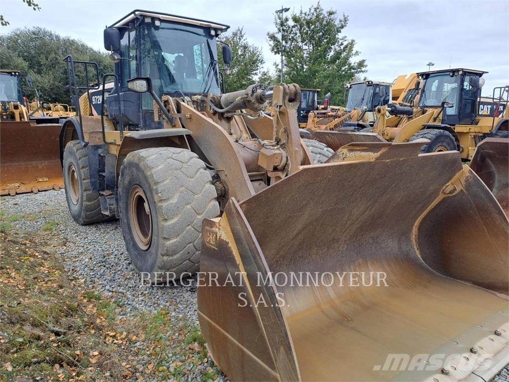 CAT 972K Gumikerekes homlokrakodók