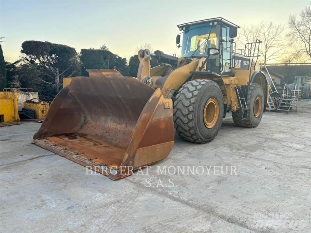 CAT 972K Gumikerekes homlokrakodók