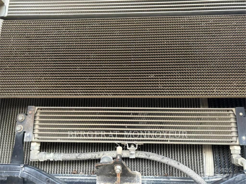 CAT 972K Gumikerekes homlokrakodók
