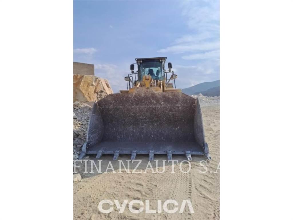 CAT 972K Gumikerekes homlokrakodók