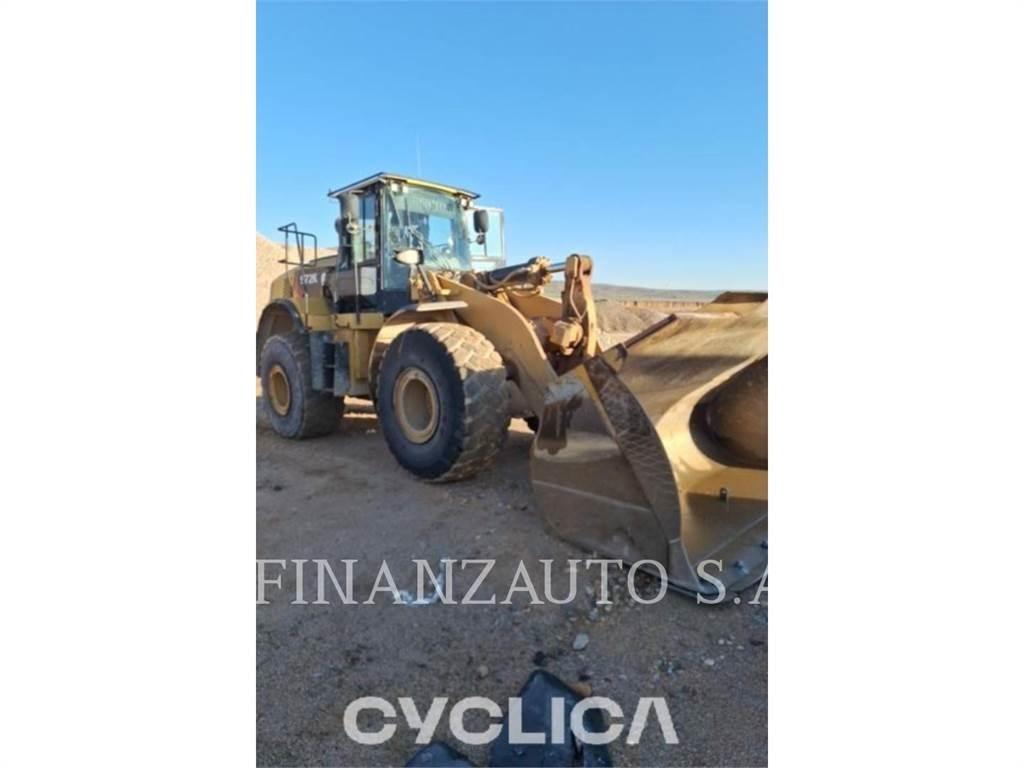 CAT 972K Gumikerekes homlokrakodók