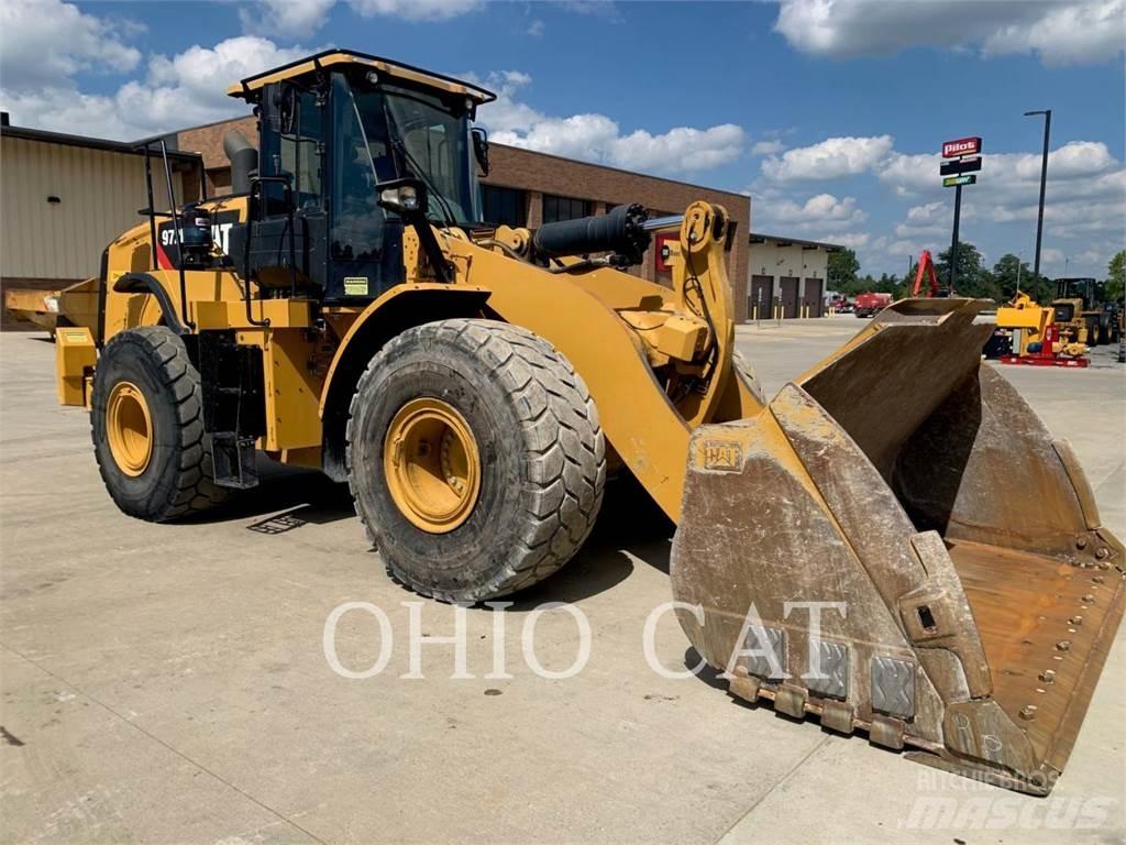 CAT 972M Gumikerekes homlokrakodók