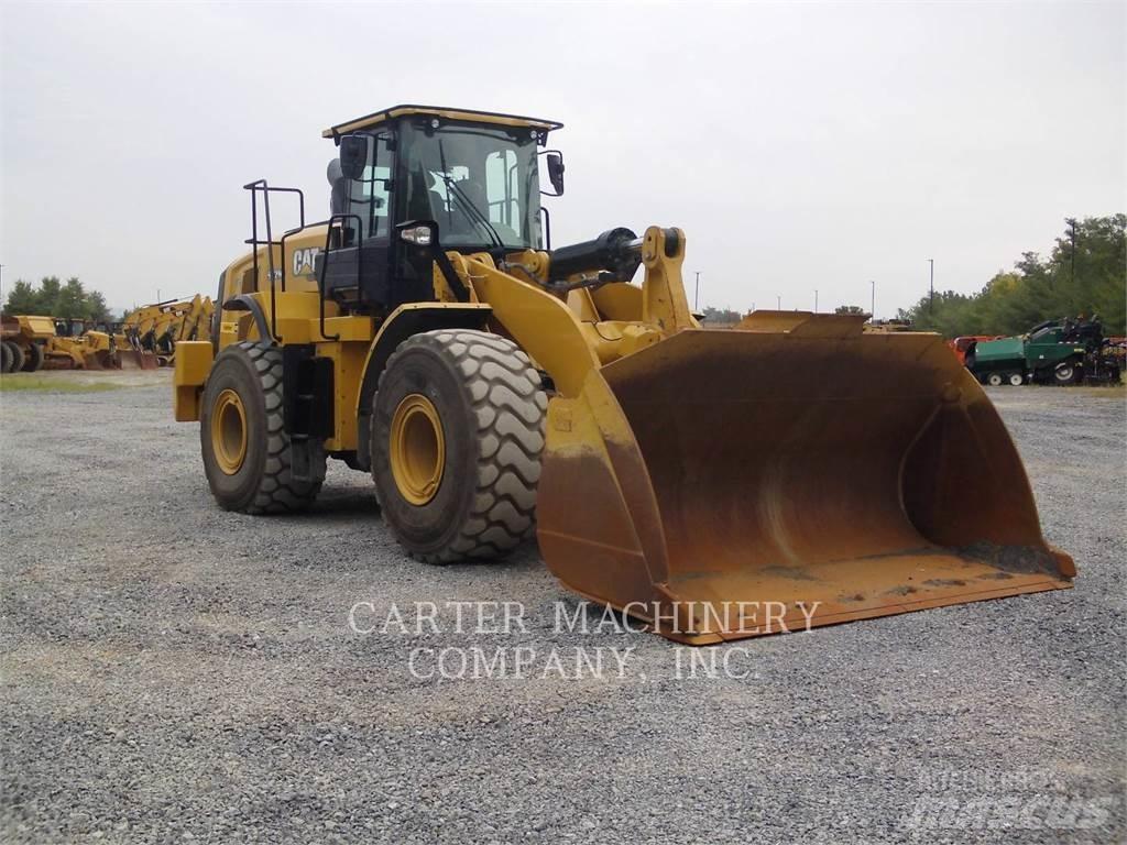 CAT 972M Gumikerekes homlokrakodók