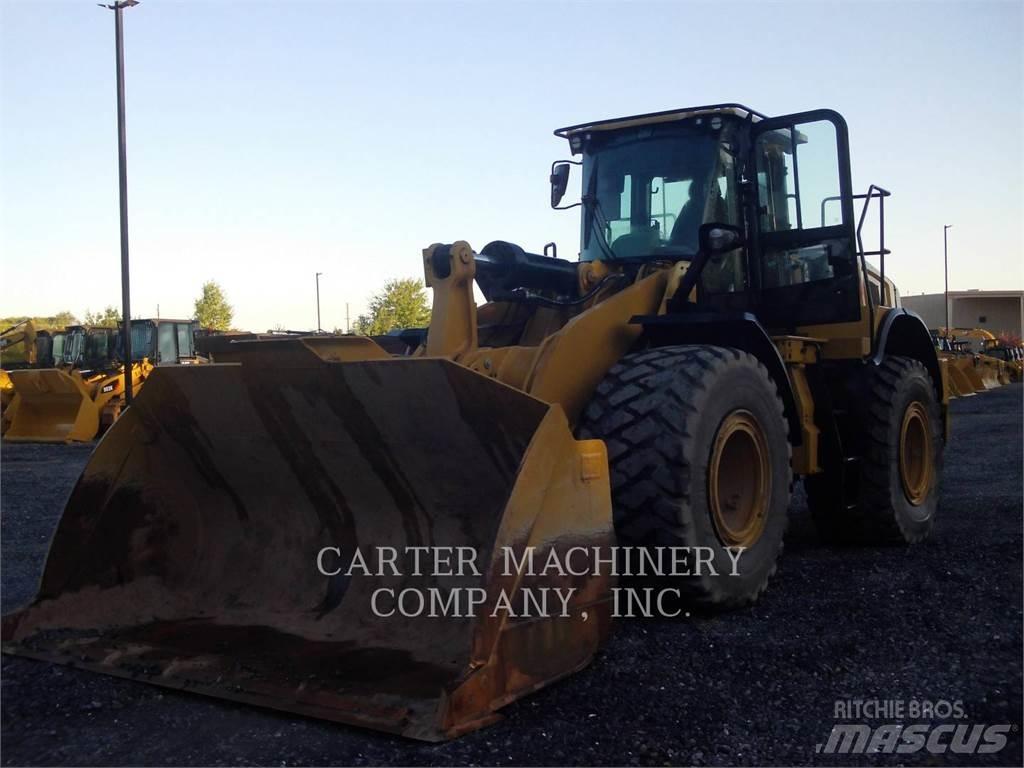 CAT 972M Gumikerekes homlokrakodók