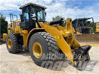 CAT 972M Gumikerekes homlokrakodók