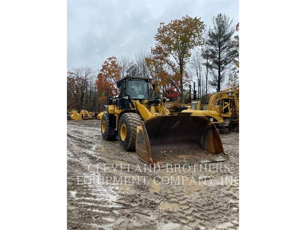 CAT 972M Gumikerekes homlokrakodók