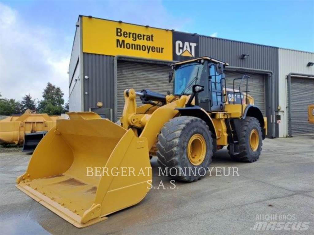 CAT 972M Gumikerekes homlokrakodók