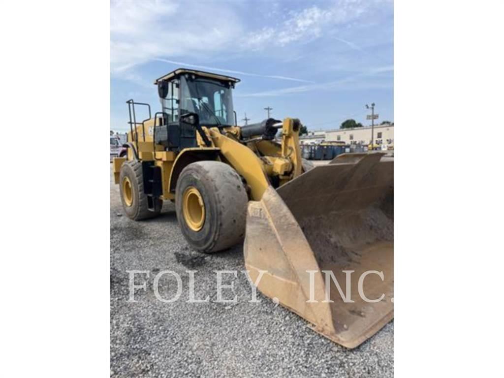 CAT 972M Gumikerekes homlokrakodók