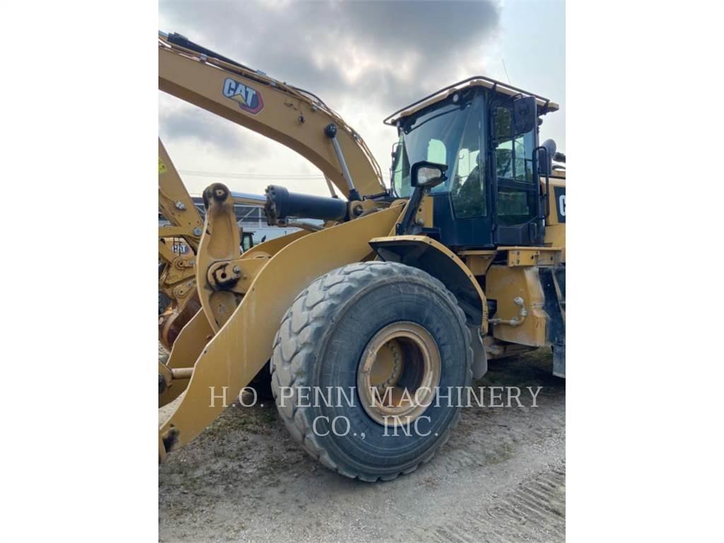 CAT 972M Gumikerekes homlokrakodók