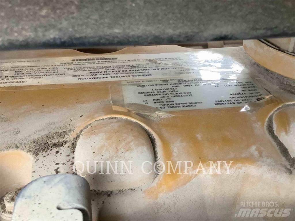 CAT 972M Gumikerekes homlokrakodók