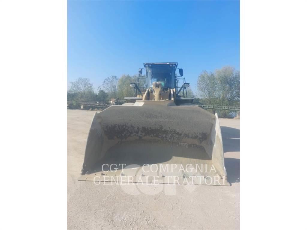 CAT 972M Gumikerekes homlokrakodók